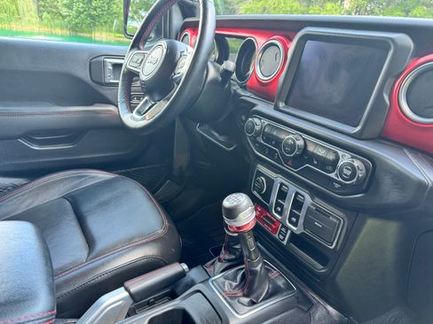 Used 2021 Jeep Wrangler Rubicon AWD/4WD image 19