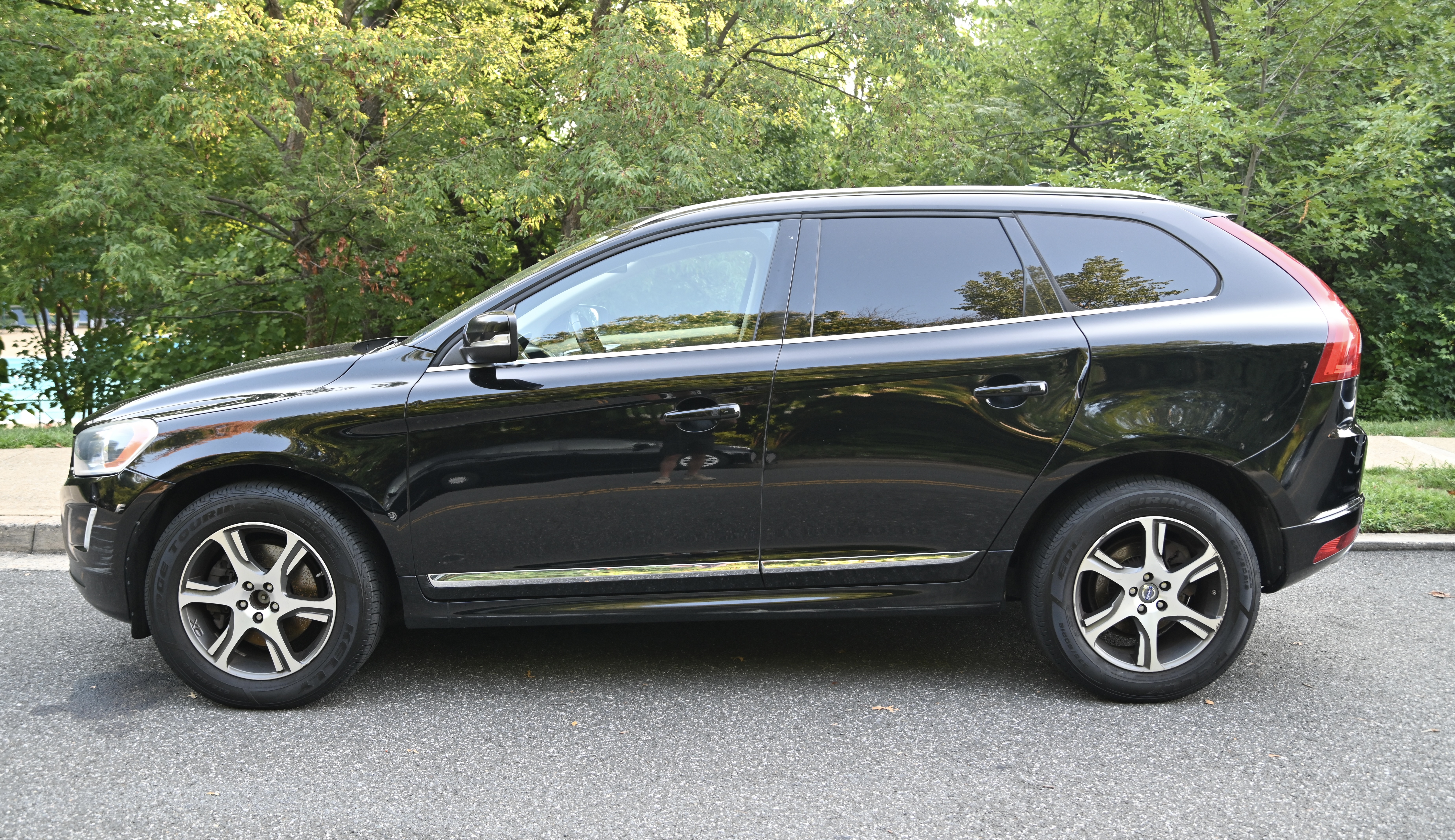 Used 2014 Volvo XC60 T6 AWD/4WD image 6