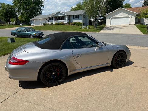Used 2006 Porsche 911 Carrera S RWD image 10