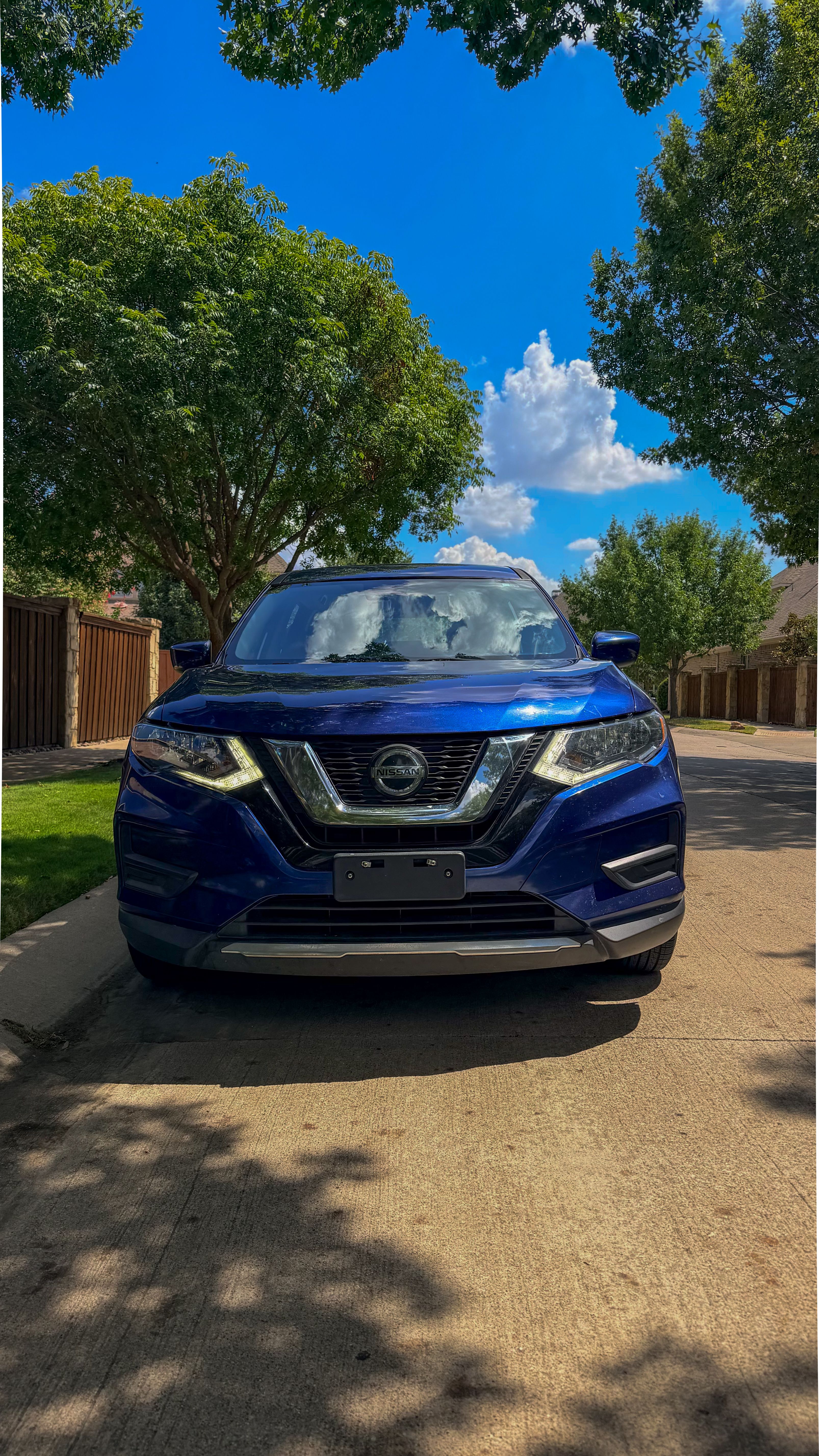 Used 2019 Nissan Rogue S FWD image 1