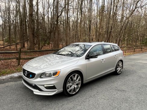 Used 2017 Volvo V60 T6 Polestar AWD/4WD image 1