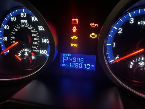 Used 2010 Hyundai Genesis 2.0T RWD image 12