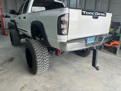 Used 2006 Dodge Ram 3500 Truck SLT w/ Quad Cab Big Horn Value Group image 5