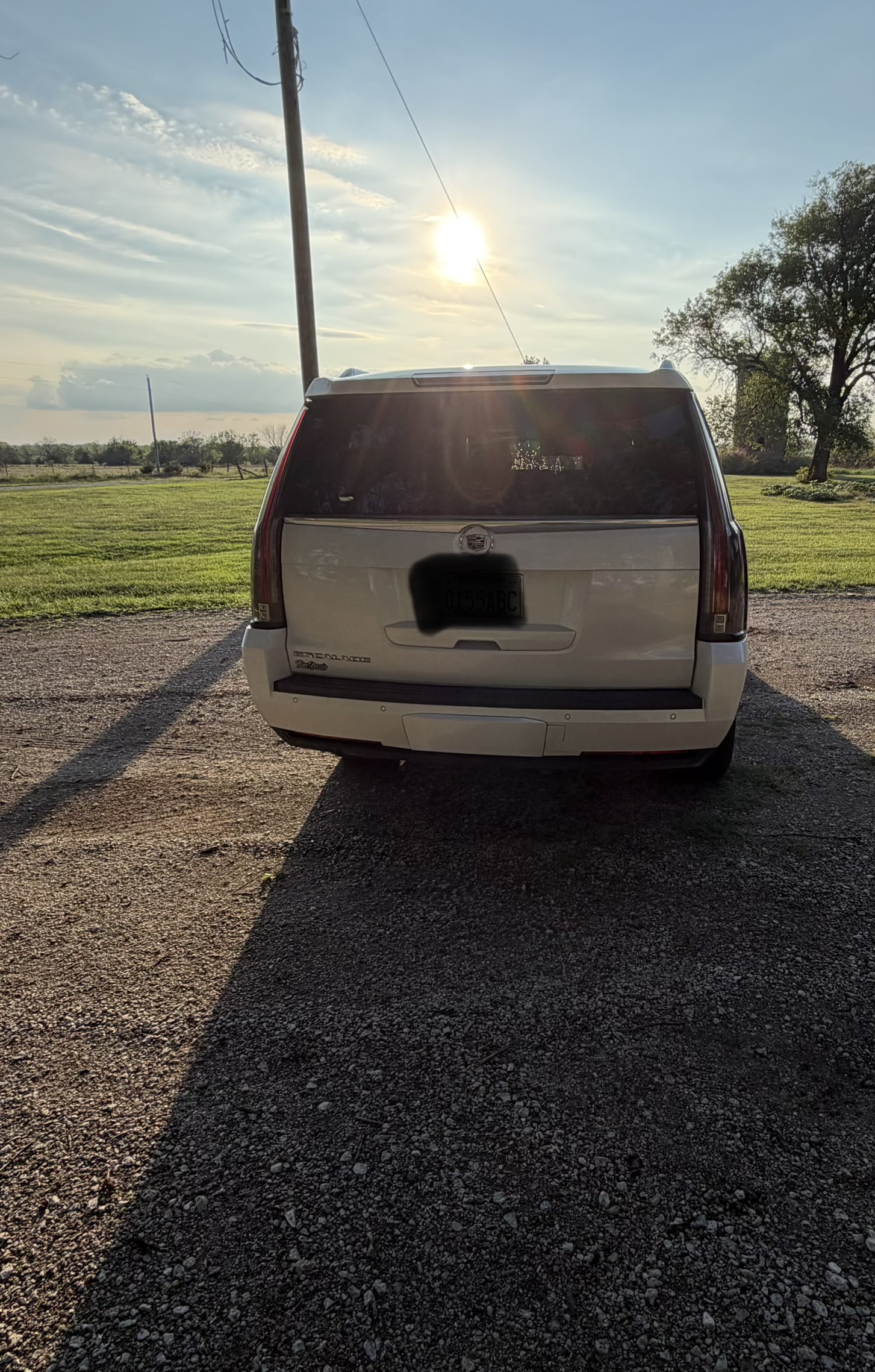 Used 2015 Cadillac Escalade ESV Premium AWD/4WD image 4