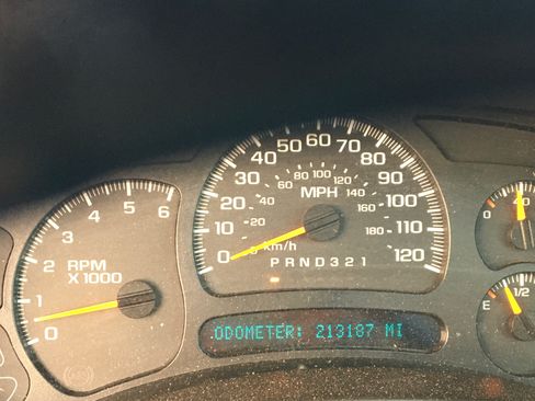 Used 2006 Chevrolet Avalanche LT w/ Preferred Equipment Group AWD/4WD image 4