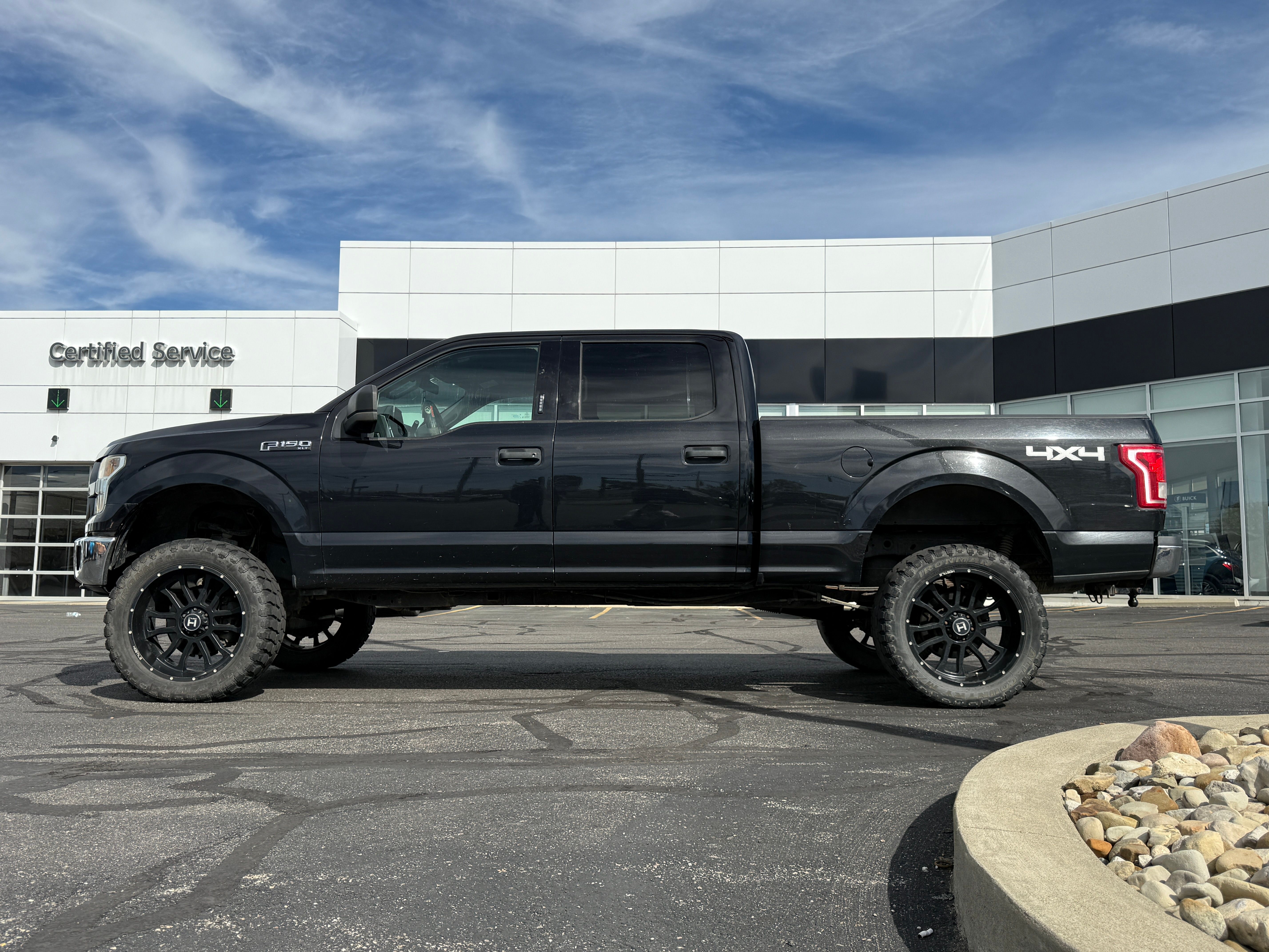 Used 2015 Ford F150 XLT w/ Trailer Tow Package AWD/4WD image 1