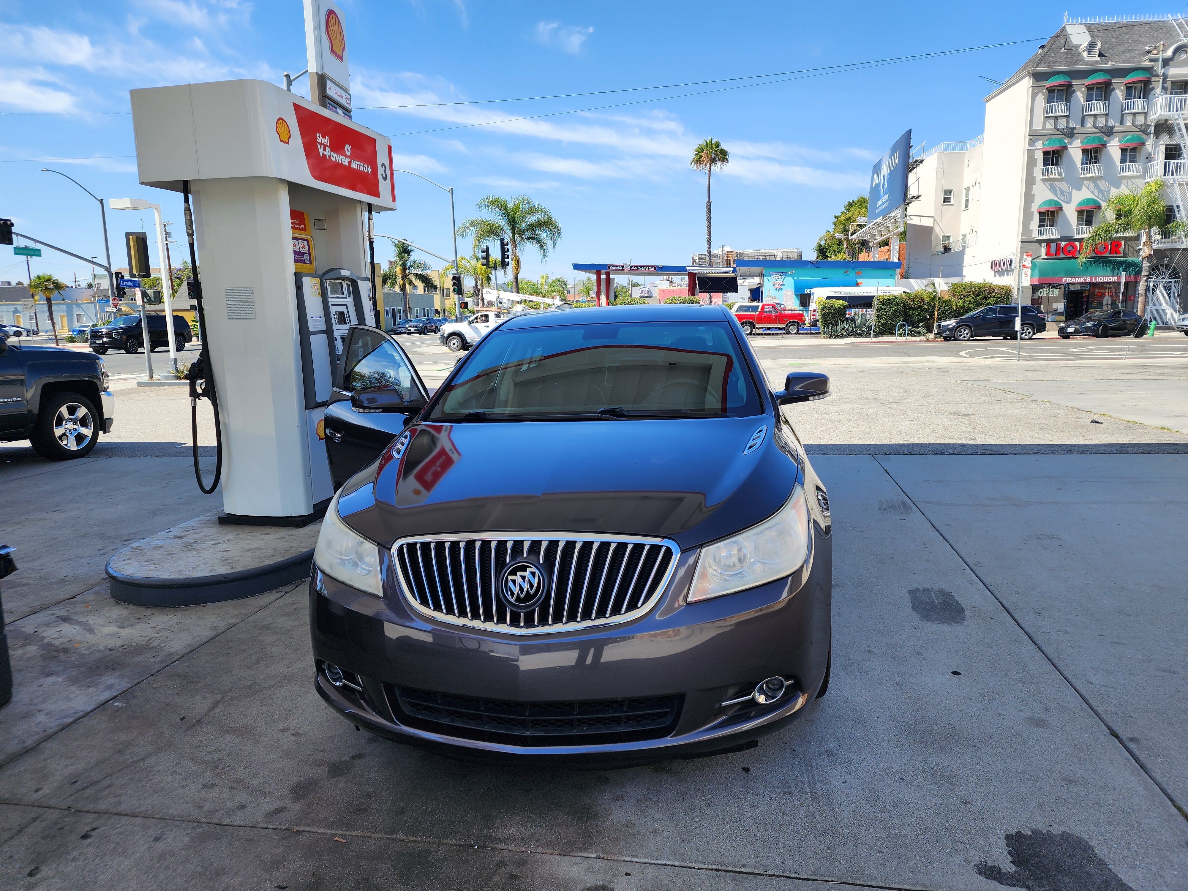 Used 2013 Buick LaCrosse Leather FWD image 2