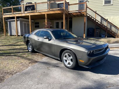 Used 2010 Dodge Challenger SE