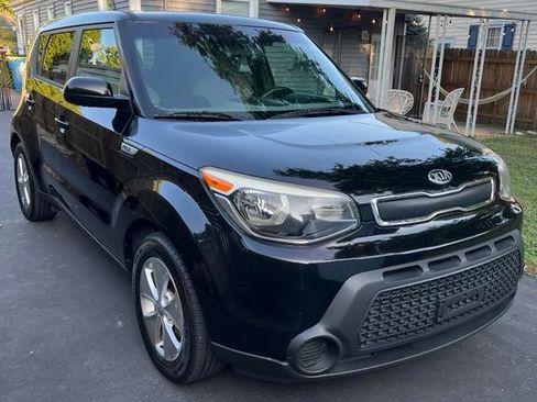 Used 2016 Kia Soul image 2