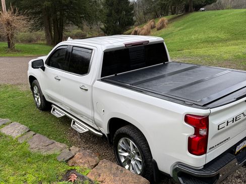 Used 2019 Chevrolet Silverado 1500 LTZ w/ LTZ Plus Package image 11