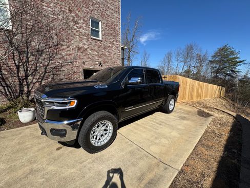 Used 2025 RAM 1500 Limited w/ Bed Utility Group AWD/4WD image 19