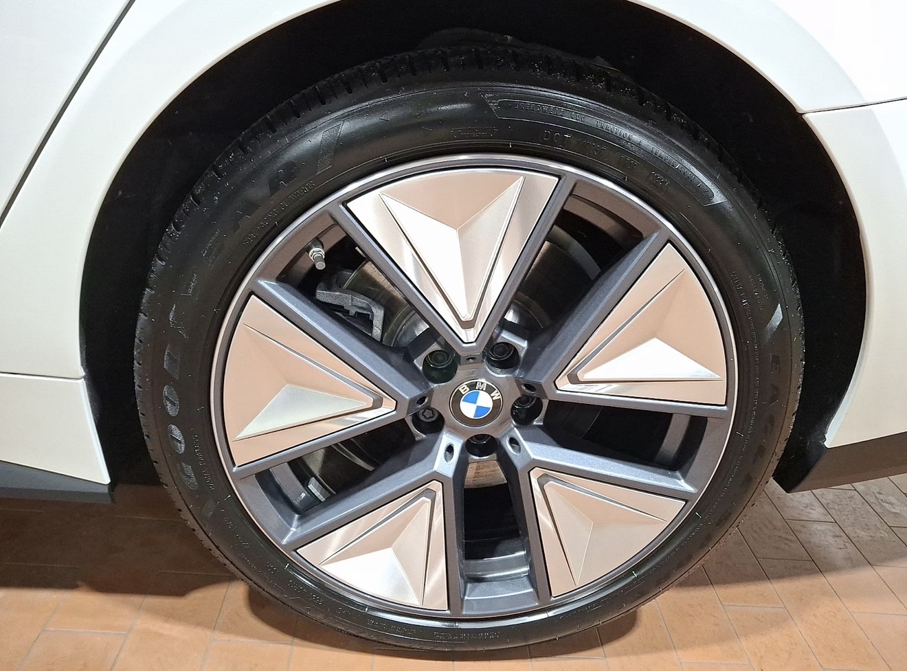 Used 2025 BMW i4 xDrive40i w/ Premium Package AWD/4WD image 13
