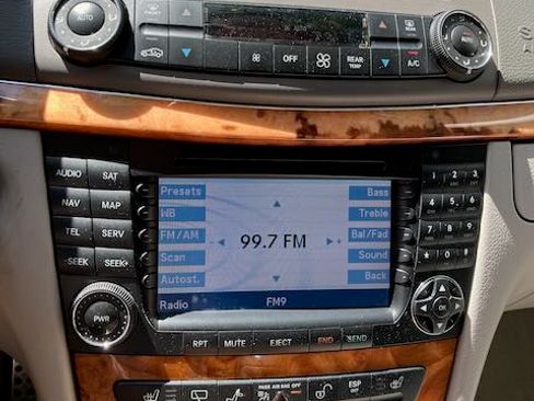 Used 2006 Mercedes-Benz E 500 4MATIC Wagon image 21