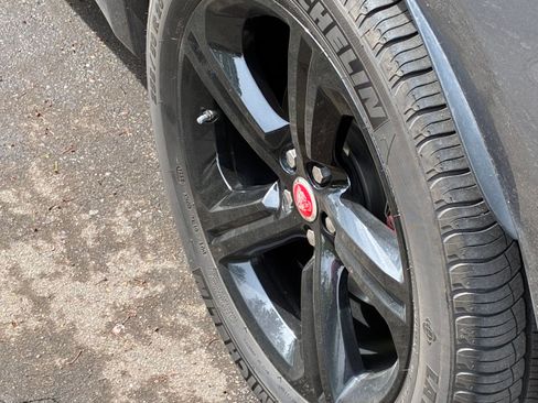 Used 2018 Jaguar F-PACE S AWD/4WD image 14