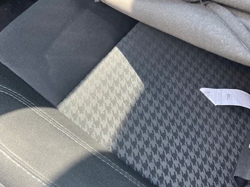 Used 2016 Dodge Challenger R/T image 12