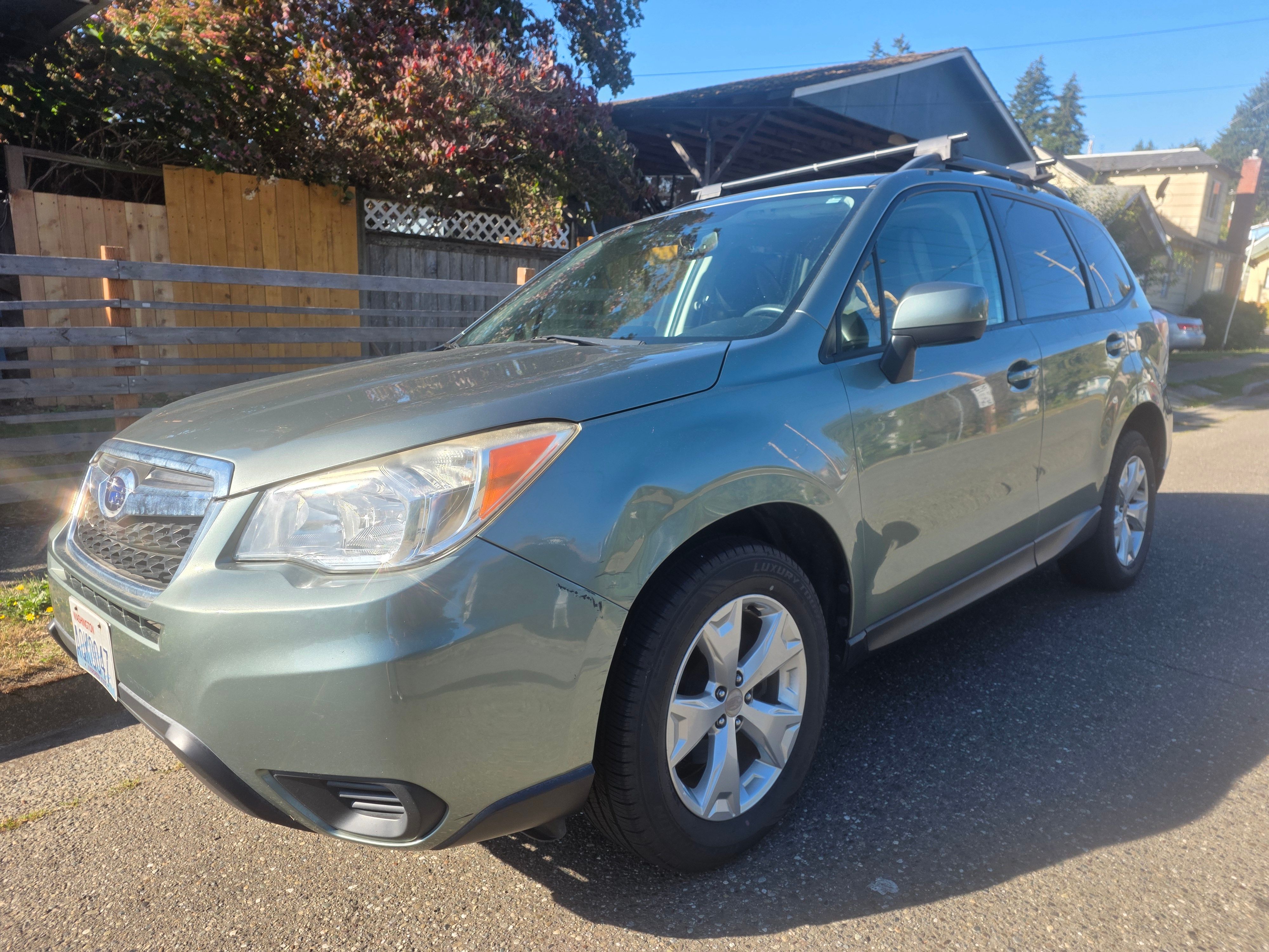 Used 2015 Subaru Forester 2.5i Premium w/ All-Weather Package AWD/4WD image 1