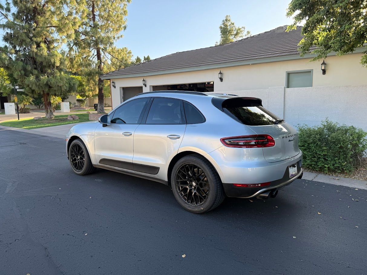 Used 2015 Porsche Macan S AWD/4WD image 11