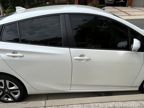 Used 2016 Toyota Prius Four Touring image 12