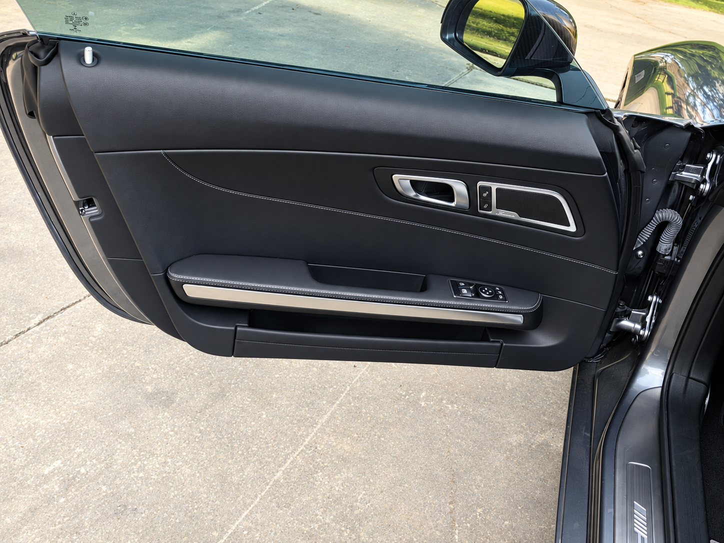 Used 2016 Mercedes-Benz AMG GT S image 16