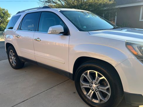 Used 2016 GMC Acadia SLT w/ Open Road Package image 9