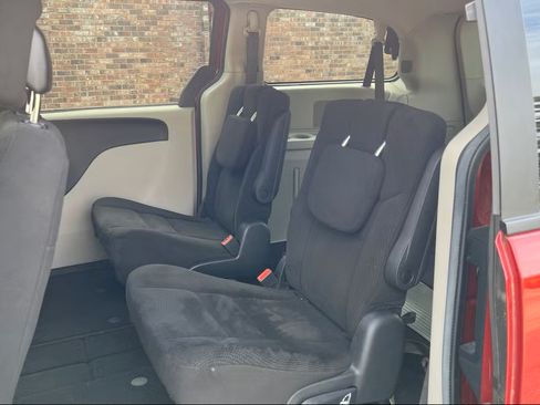 Used 2015 Dodge Grand Caravan SE w/ Quick Order Package 29E SE image 8