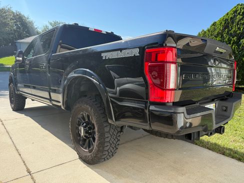 Used 2022 Ford F250 Lariat w/ Tremor Off-Road Package AWD/4WD image 6