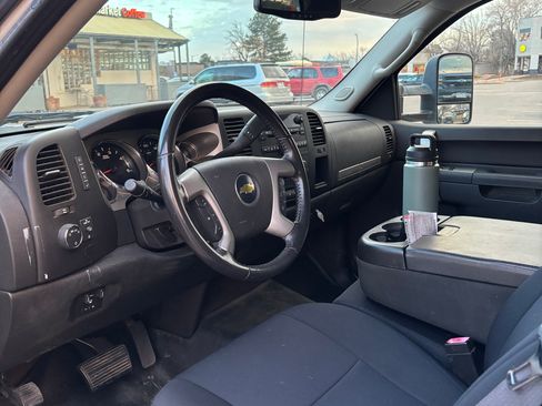 Used 2011 Chevrolet Silverado 2500 LT w/ Interior Plus Package image 1