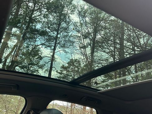 Used 2025 Porsche Cayenne S image 12