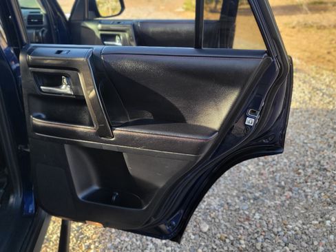 Used 2016 Toyota 4Runner Trail Premium image 19