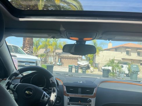 Used 2011 Chevrolet Malibu LT w/ HFV6 Engine Package image 9