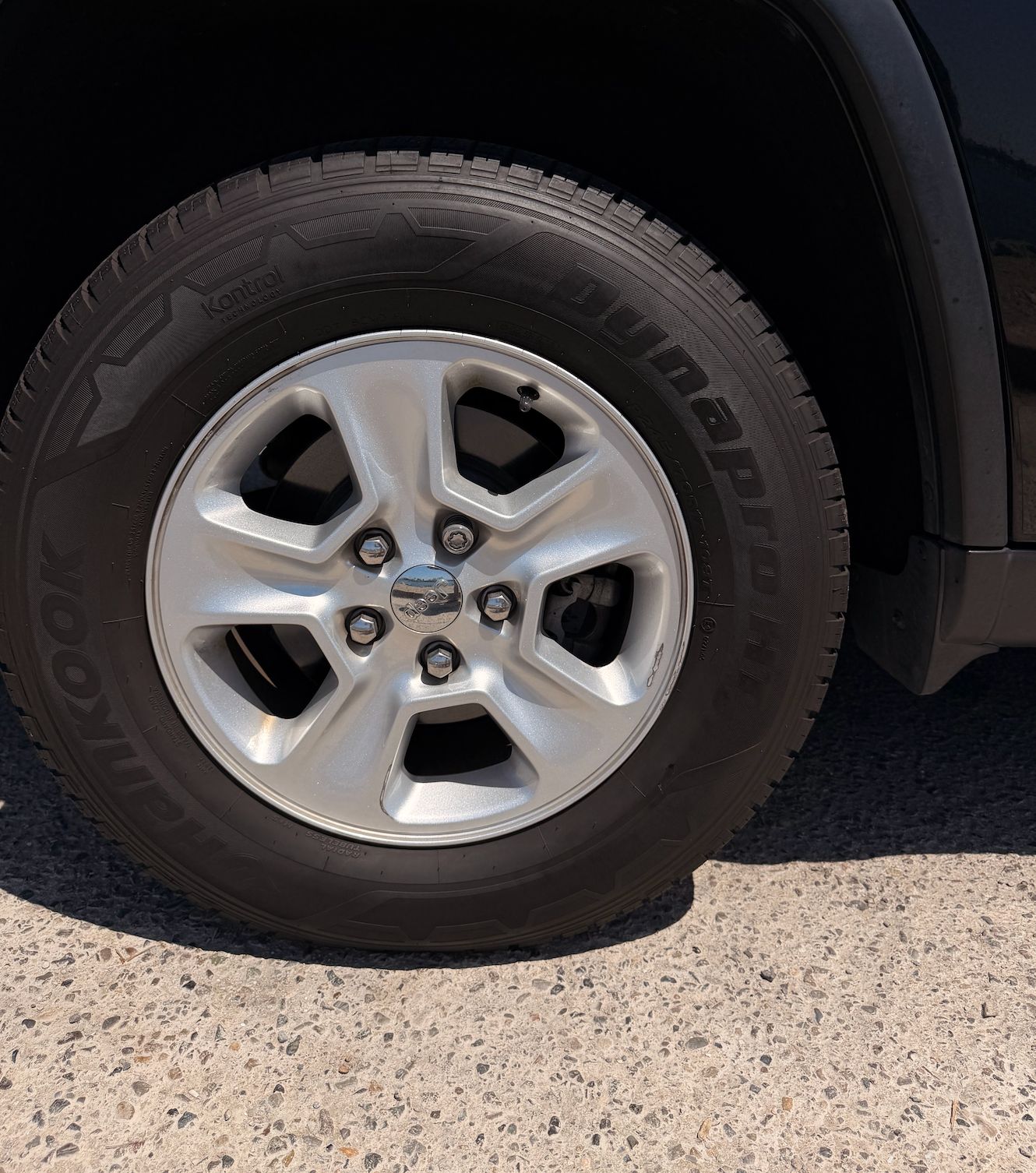 Used 2017 Jeep Grand Cherokee Laredo RWD image 13