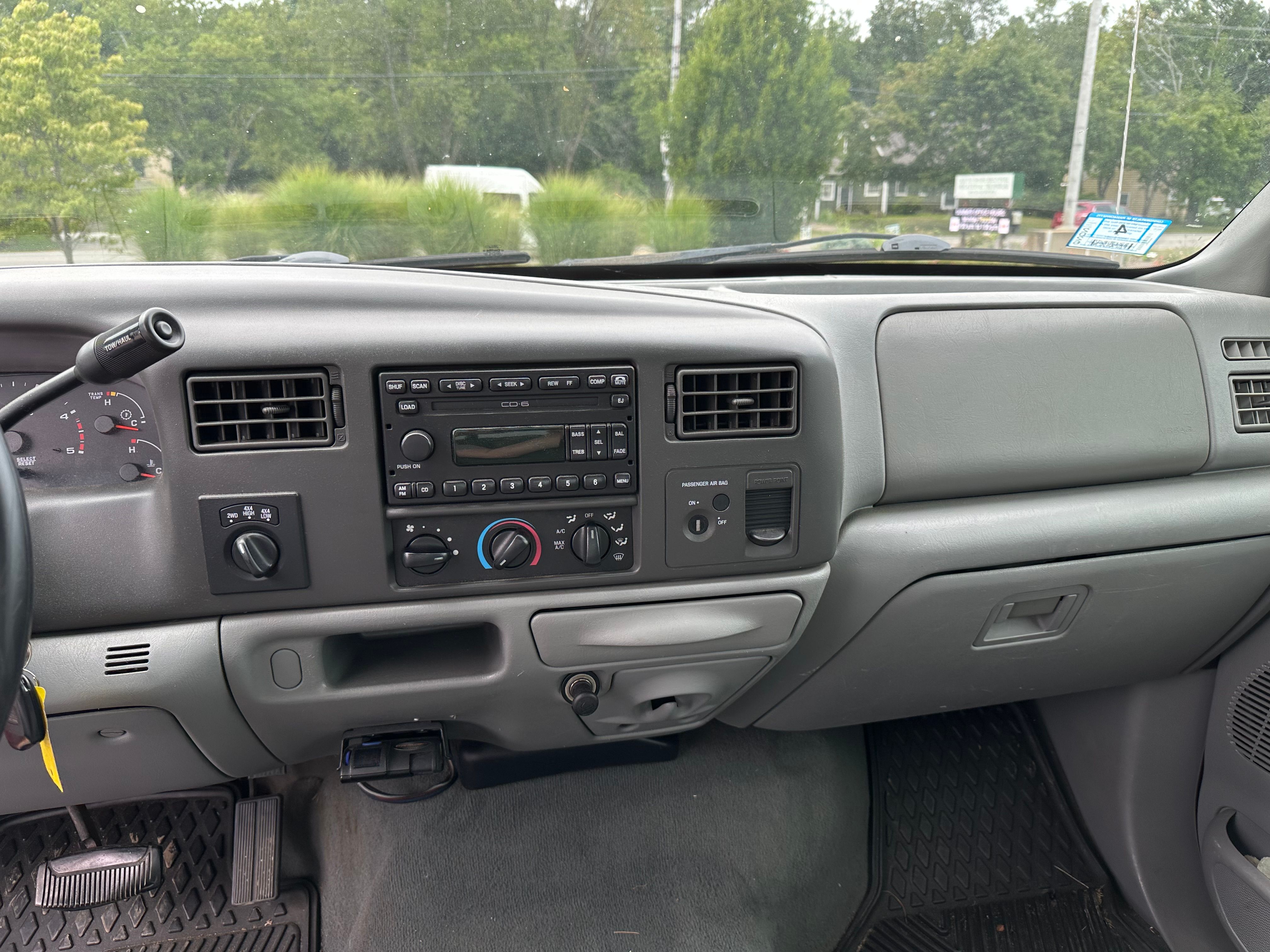 Used 2004 Ford F350 XLT AWD/4WD image 8