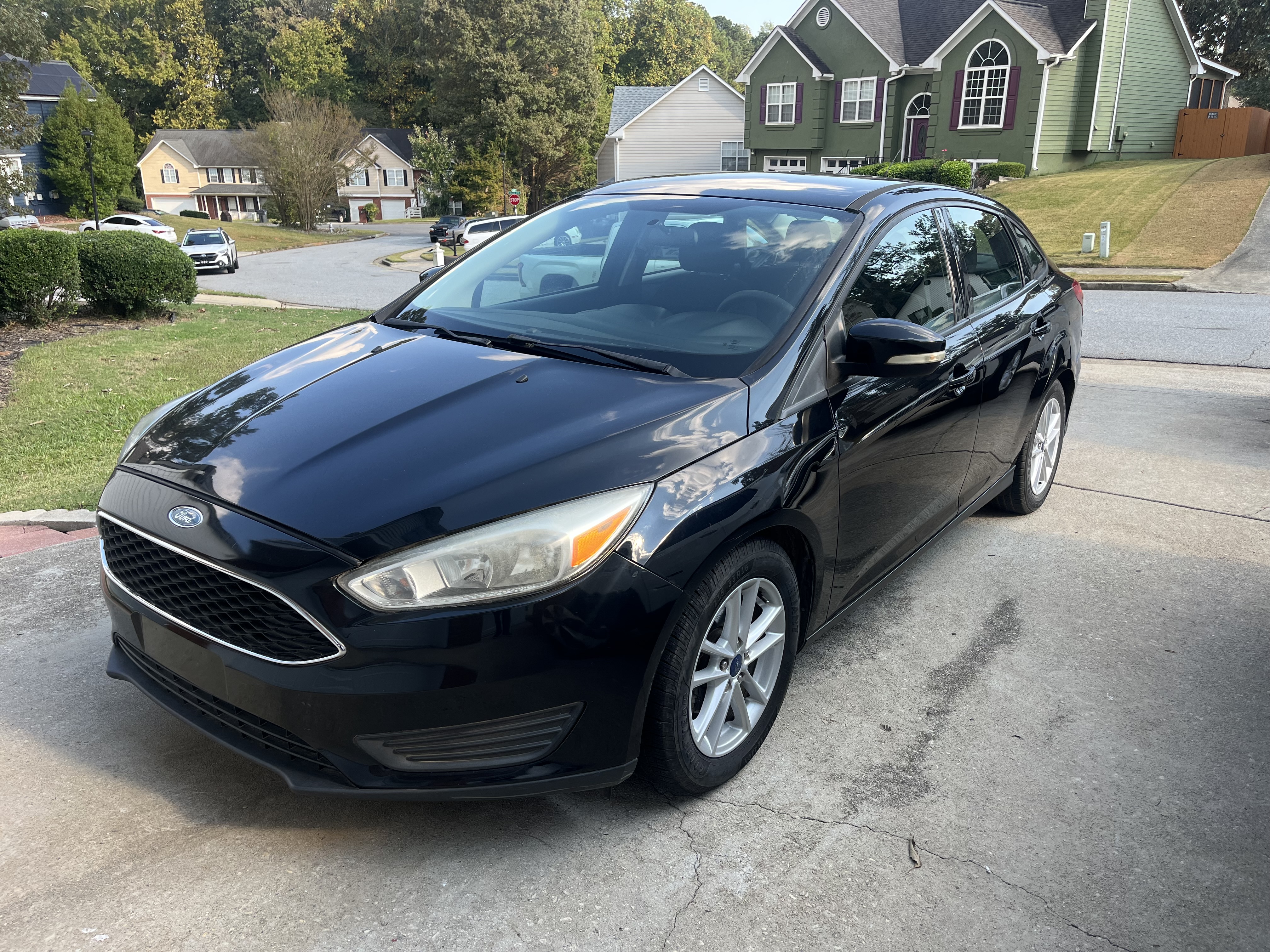 Used 2016 Ford Focus SE w/ Reverse Sensing Package FWD image 1