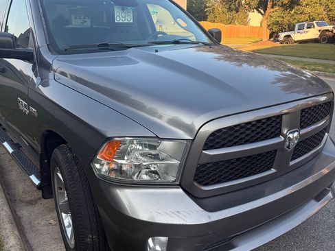 Used 2013 RAM 1500 Express RWD image 1
