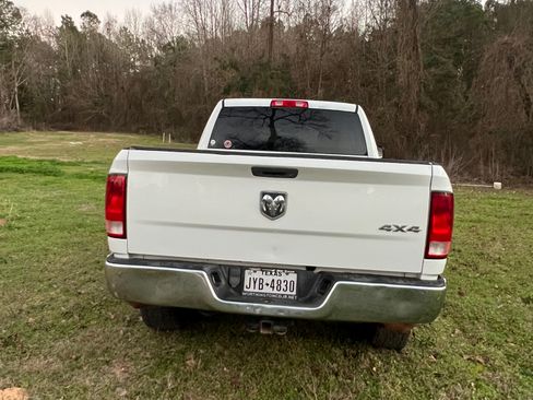 Used 2012 RAM 2500 ST w/ Chrome Appearance Group image 6