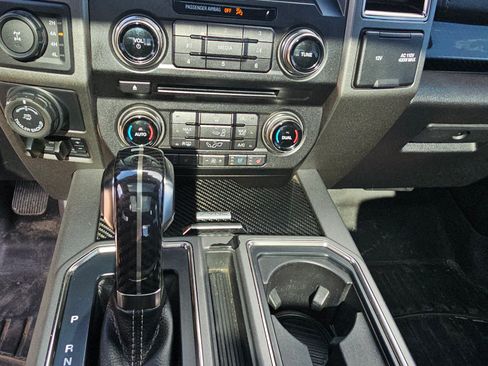 Used 2017 Ford F150 Raptor w/ Equipment Group 802A Luxury image 21