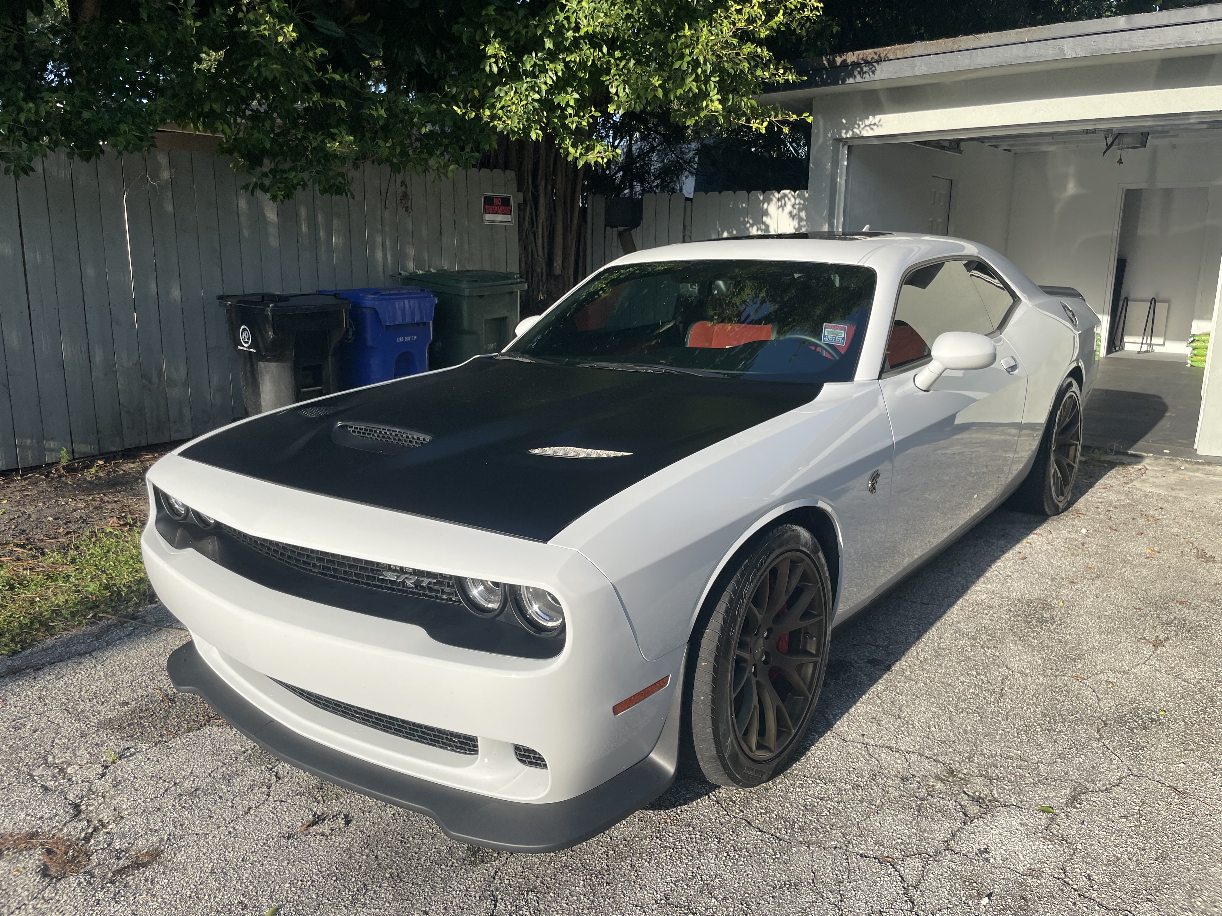 Used 2016 Dodge Challenger SRT Hellcat RWD image 10