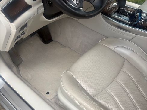 Used 2012 INFINITI M37 w/ Deluxe Touring Pkg RWD image 4
