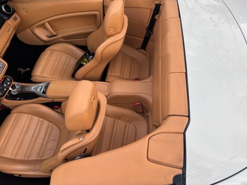 Used 2011 Ferrari California image 29