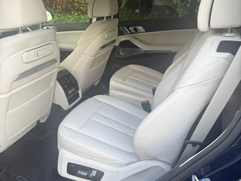 Used 2024 BMW X7 M60i w/ Executive Package AWD/4WD image 11