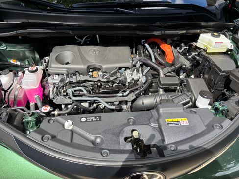 Used 2026 Toyota Sienna XLE AWD/4WD image 22