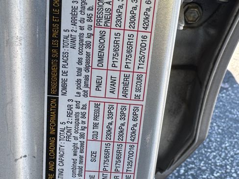 Used 2012 Toyota Yaris LE image 27