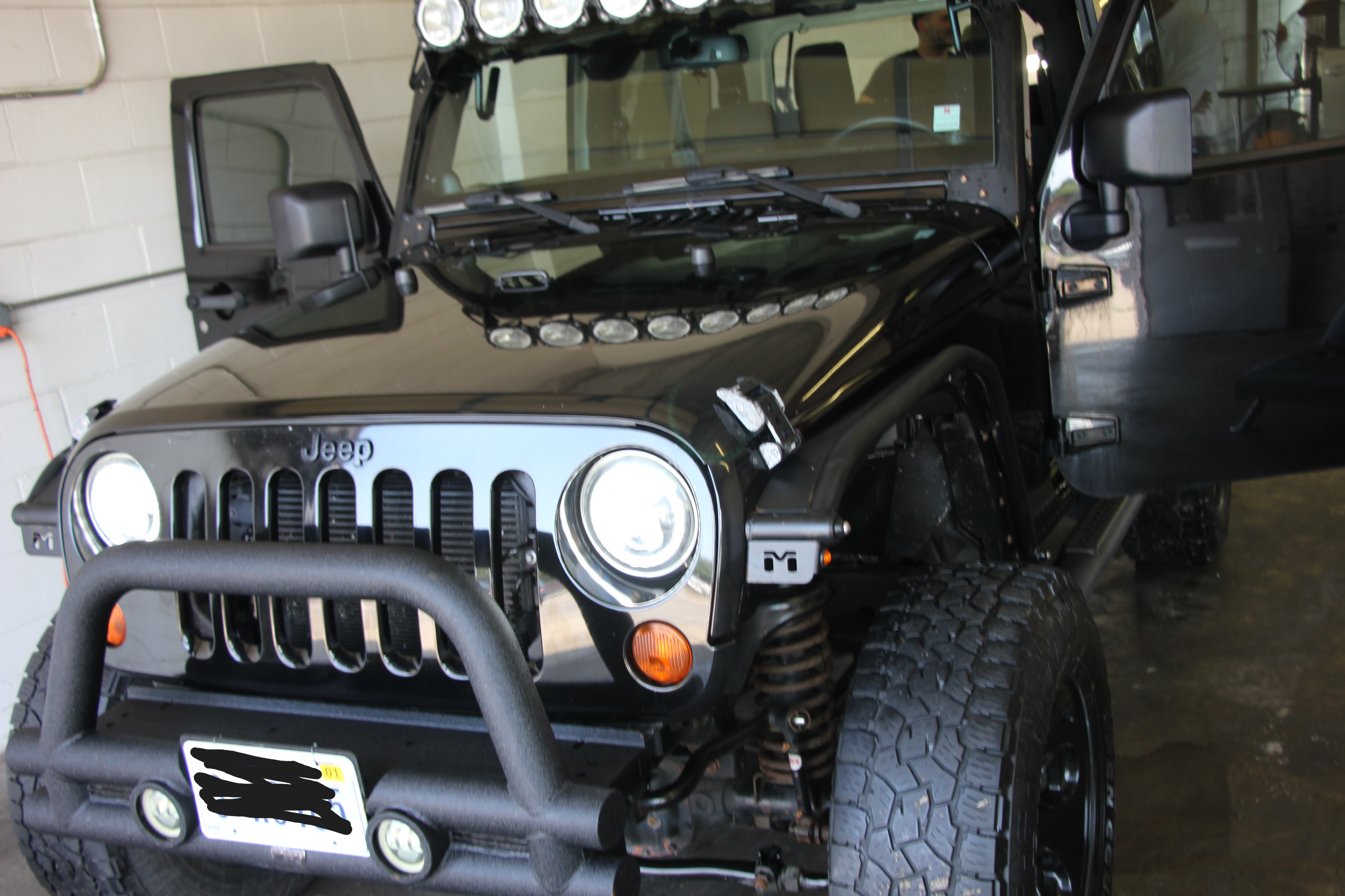 Used 2013 Jeep Wrangler Sport AWD/4WD image 2