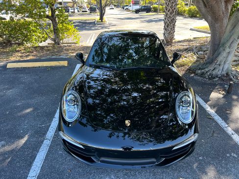 Used 2013 Porsche 911 Carrera 4S image 5
