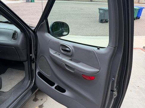 Used 2004 Ford F150 XLT RWD image 22