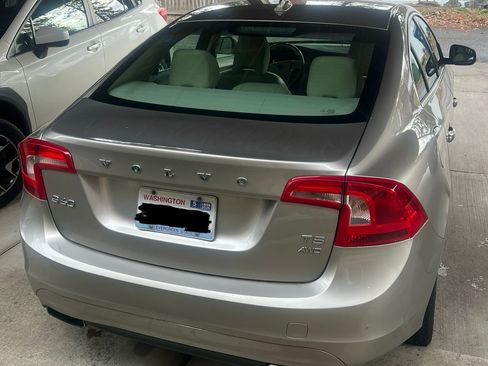 Used 2015 Volvo S60 T5 Premier image 3