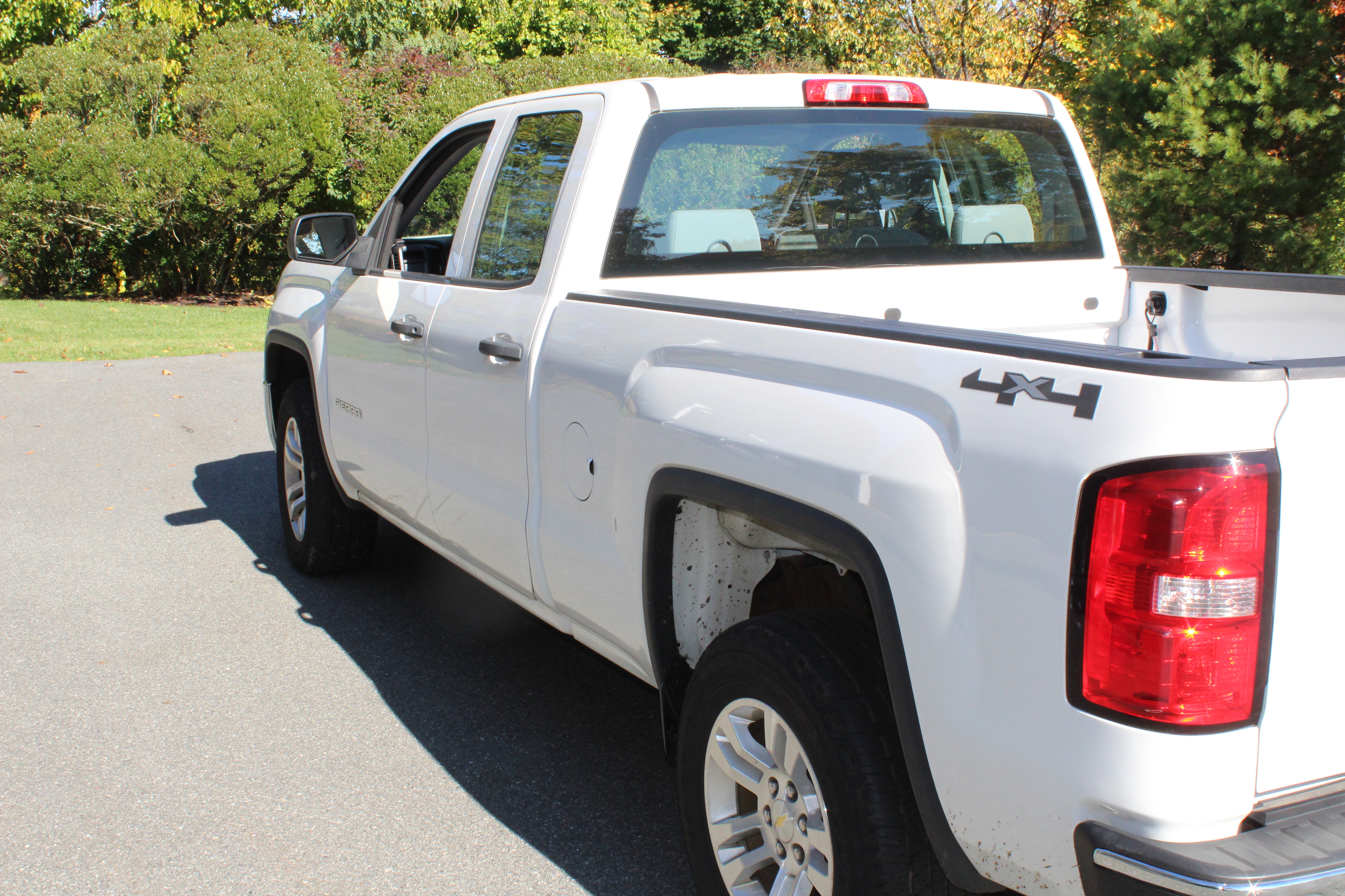 Used 2014 GMC Sierra 1500 4x4 Double Cab image 10