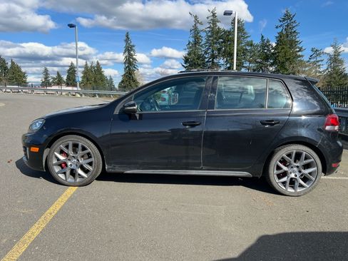 Used 2013 Volkswagen Golf 4-Door image 5