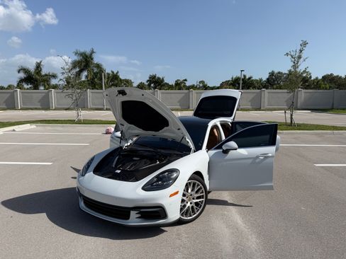 Used 2018 Porsche Panamera 4S AWD/4WD image 8