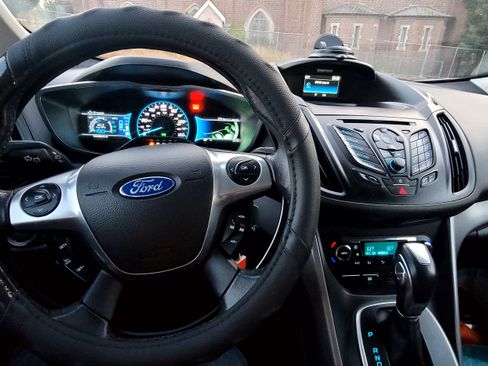 Used 2014 Ford C-MAX SE image 4